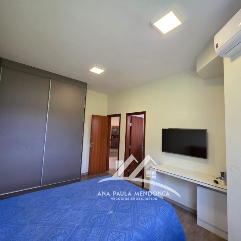 Post instagram de imobiliária ousado preto (3)