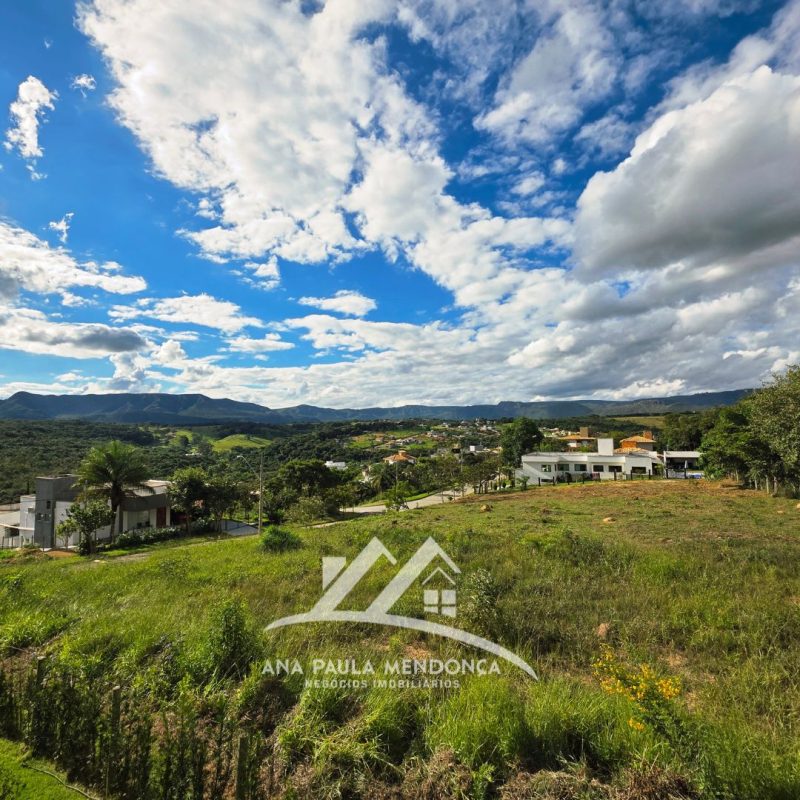 Post instagram de imobiliária ousado preto (6)